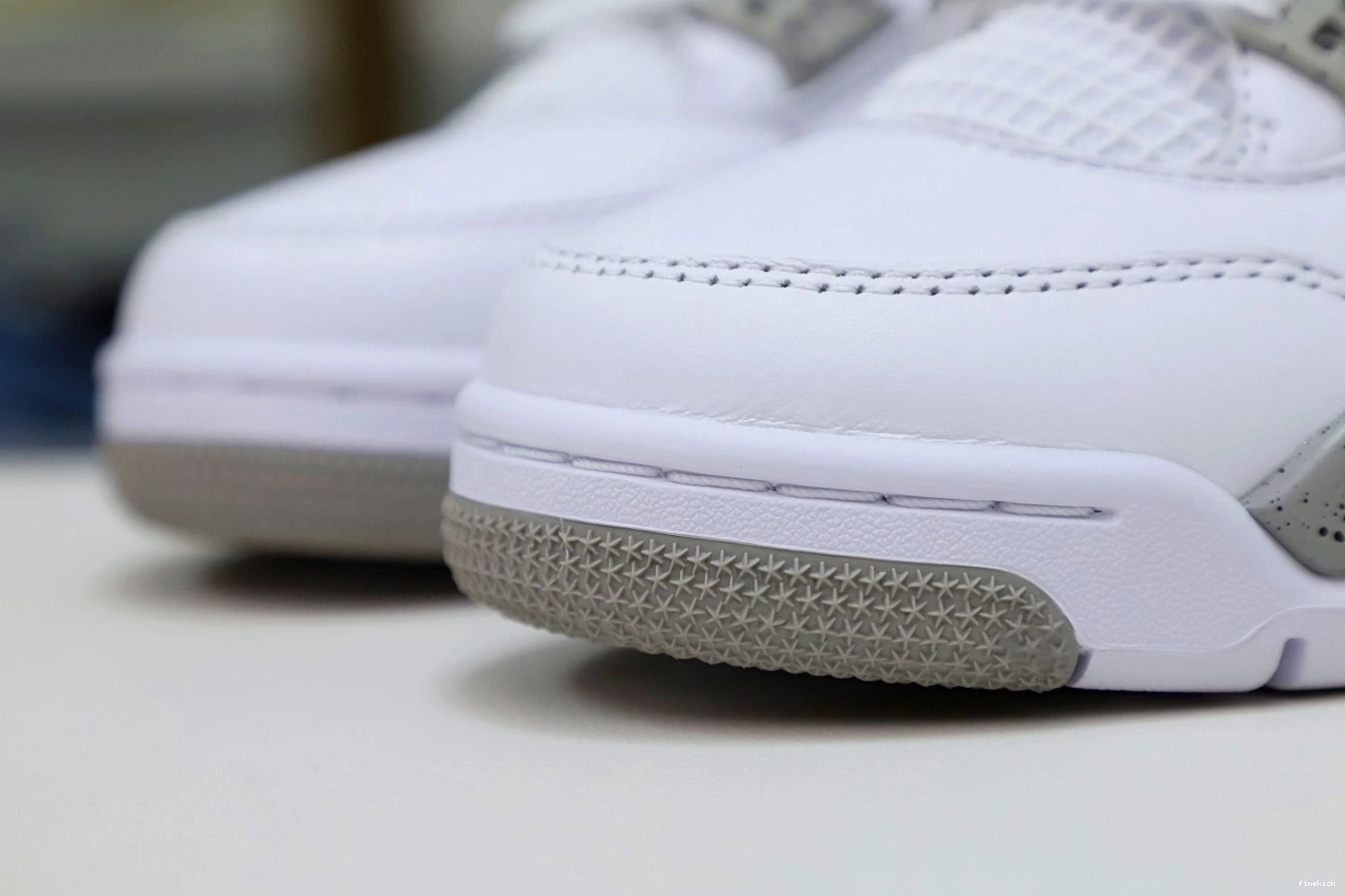 4 JORDAN 'WHITE OREO' RETRO AIR 0725